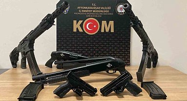 Ruhsatsız silahlarla yakalanan 2 kişiden biri tutuklandı