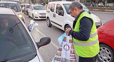 Şahinbey Belediyesi iftara yetişemeyen vatandaşların yanında