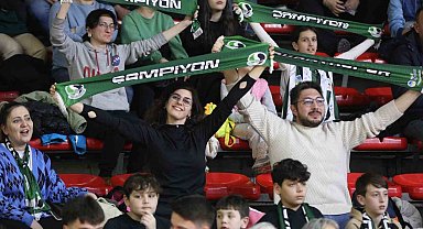 Sakarya Büyükşehir Basketbol tur için parkeye çıkıyor