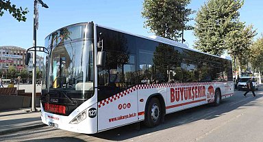 Sakarya Büyükşehir'den arefe günü mezarlıklara ücretsiz ulaşım