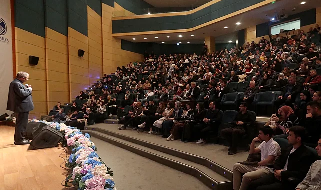 Sakaryalı sanat dostları Hayati İnanç'la buluştu