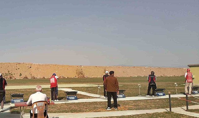 Salihli'de Bahar Kupası sahiplerini buldu