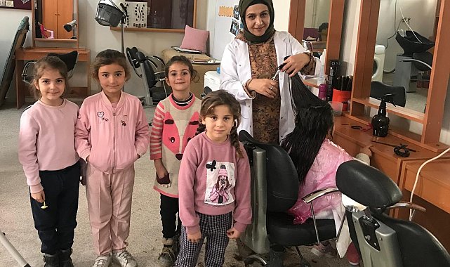 Samsat'ta kızların saç kesimleri ücretsiz yapılıyor