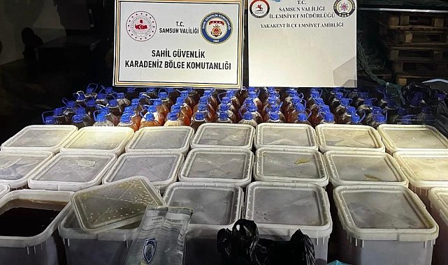 Samsun'da balıkçı deknesine kaçak bal operasyonu: 1 ton 240 kilo bal ele geçirildi
