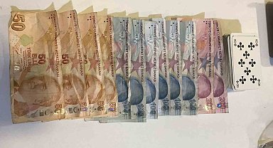 Samsun'da çayevinde kumar oynayan 4 kişi suçüstü yakalandı