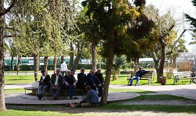 Samsun'da hava sıcaklığı mevsim normallerinin 18 derece üstünde