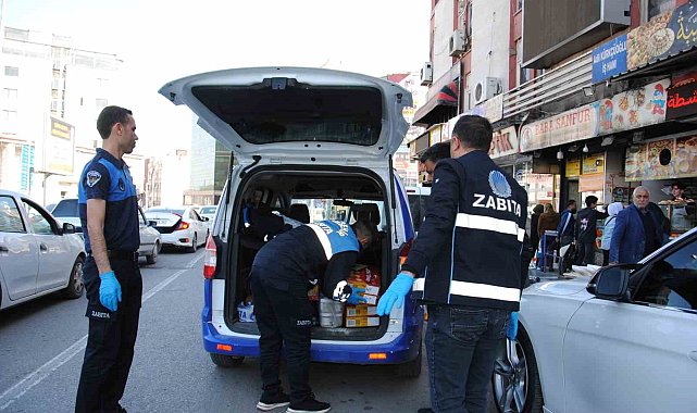 Şanlıurfa'da çikolata ve bayram şekeri satan iş yerlerine denetim