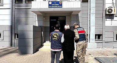 Şanlıurfa'da hapis cezası bulunan 2 firari yakalandı