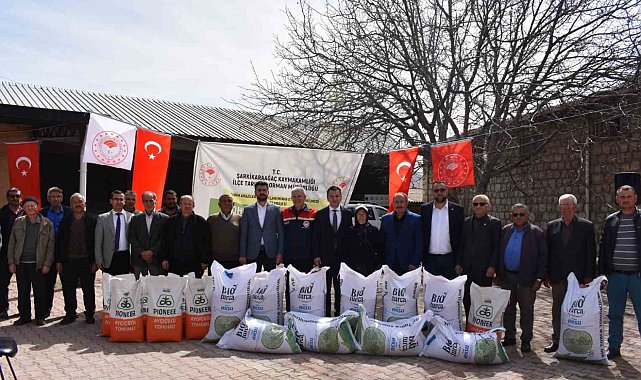 Şarkikaraağaç'ta üreticilere nohut ve yağlık ayçiçeği tohumu dağıtıldı