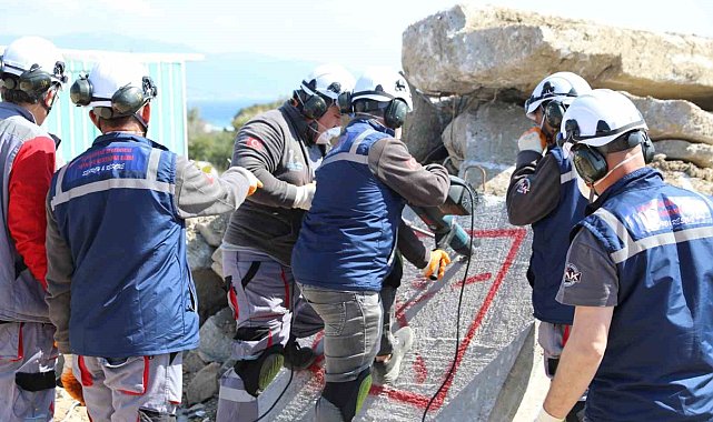 Seferihisar'da 'SAK' ekipleri afetlere hazır