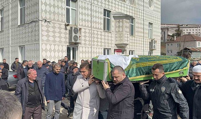 Şehit annesi son yolculuğuna uğurlandı