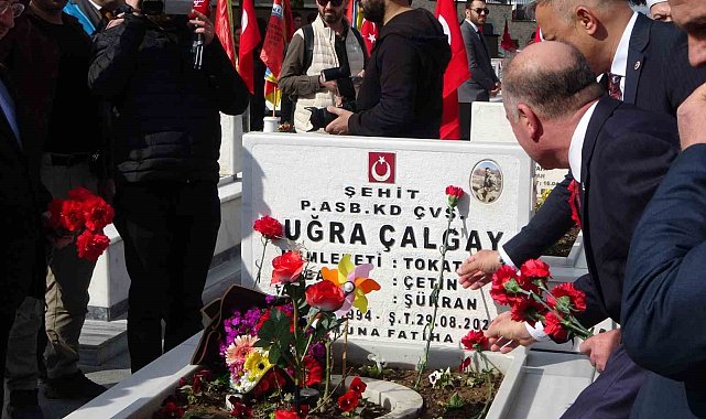 Şehit babası: "Burası bizim çatısız evimiz"