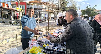 Semt pazarlarında satılan bayramlık giysiler yoğun ilgi gördü