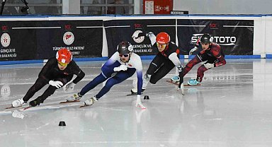 Short Track Türkiye Şampiyonası Erzurum'da başladı