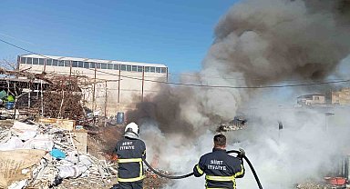 Siirt'te hurdalıkta çıkan yangın söndürüldü