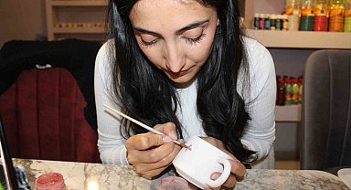Siirt'te kadınlar günün yorgunluğunu sanat atölyesinde atıyorlar