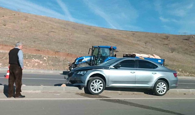 Siirt'te maddi hasarlı kaza
