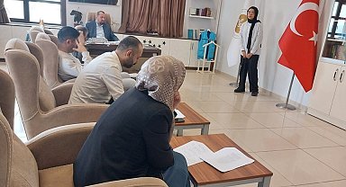 Simav'da ortaokullar arası şiir okuma yarışması