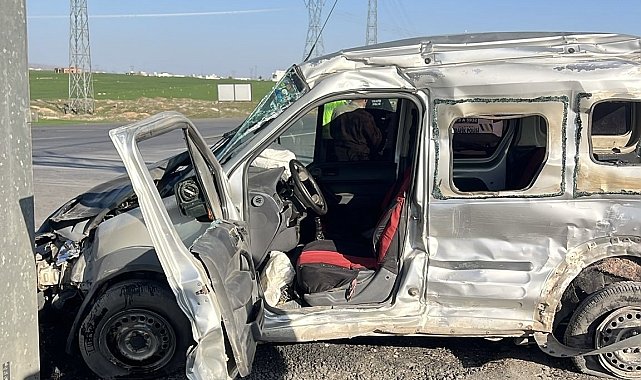 Şırnak'ta tıra çarpan kamyonet sürücüsü hayatını kaybetti