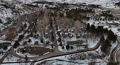 Sivas tekrar kışa geçti, uğrak mekân haline gelen mesire alanı boş kaldı