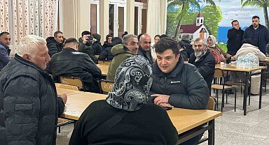 Sivas'ta mahsur kalan yolcular ilçede misafir ediliyor