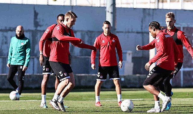 Sivasspor, Göztepe maçı taktiğini çalıştı