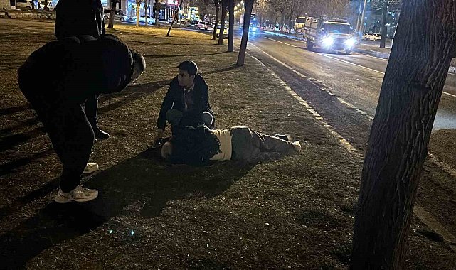 Siverek'te motosiklet yayaya çarptı: 3 yaralı