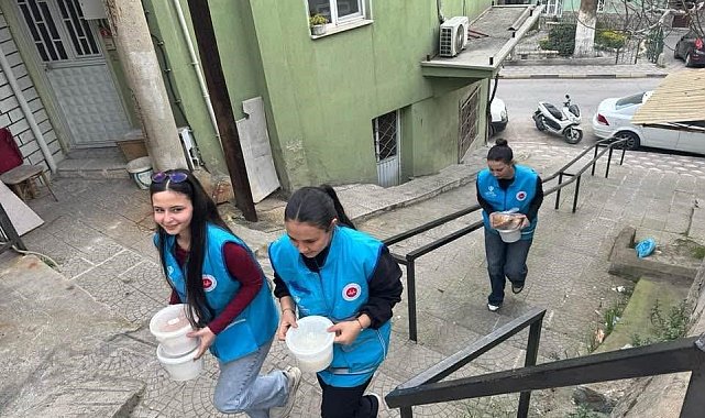 Somalı gençler Ramazan bereketini paylaştı