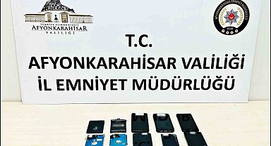 Sosyal medyada müstehcen içerikli videolar paylaşan 4 kişiyi polis yakaladı