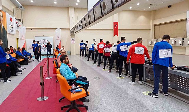 SUBÜ öğrencilerinden atıcılıkta ikincilik kupası