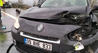 Susurluk'ta zincirleme kaza: 2 ölü, 4 yaralı