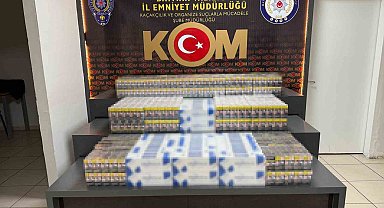 Takibe alınan araçtan binlerce paket kaçak sigara çıktı