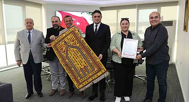 Tarihi Helvacı kilimi coğrafi işaretli ürün olarak tescillendi