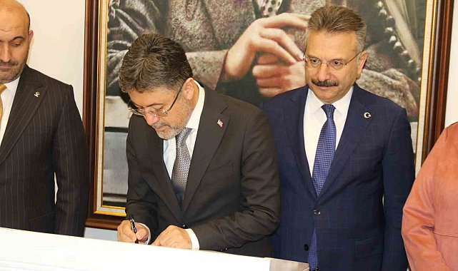 Tarım Bakanı Yumaklı, Eskişehir Valiliğini ziyaret etti
