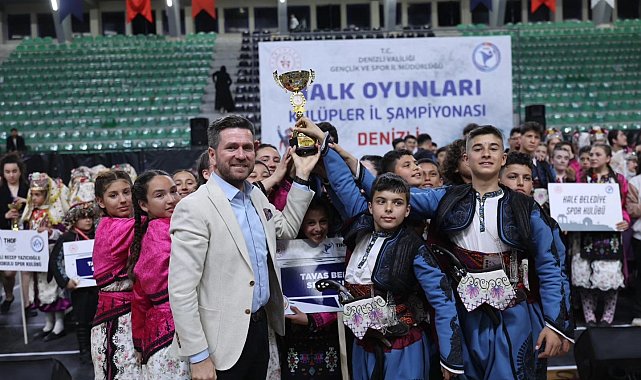 Tavas Belediyesispor Kulübü halk oyunlarında zirvede