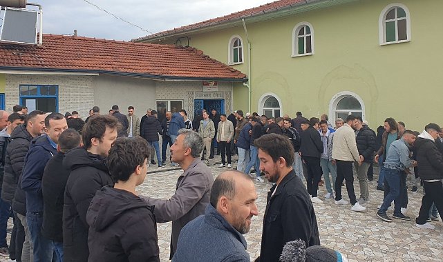 Tavşanlı Burhan Köyü'nde görülmeye değer bayram coşkusu