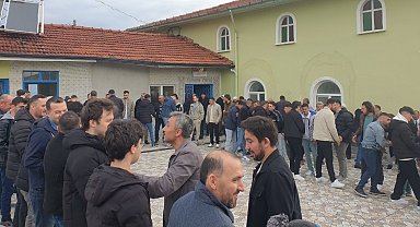 Tavşanlı Burhan Köyü'nde görülmeye değer bayram coşkusu