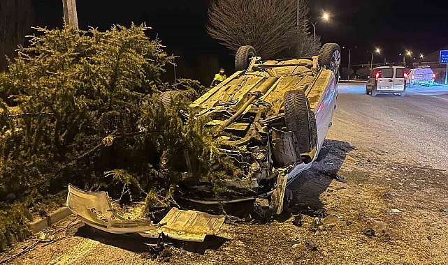 Tavşanlı'da otomobil takla attı: 3 yaralı