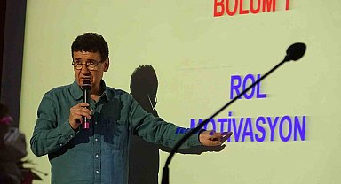 Tavşanlı'da YKS'ye hazırlanan öğrencilere motivasyon semineri