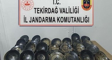 Tekirdağ'da denizde tarihi eser operasyonu: 50 tabak ele geçirildi