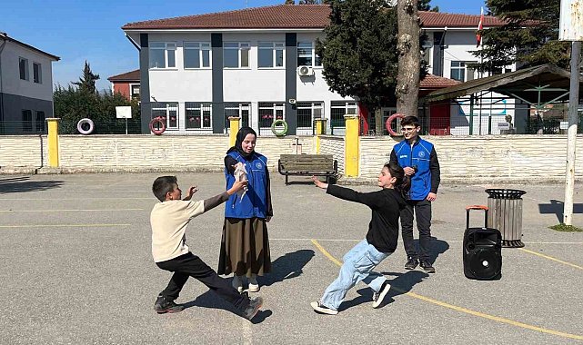 Teknolojiyle yok olan oyunları oynadılar