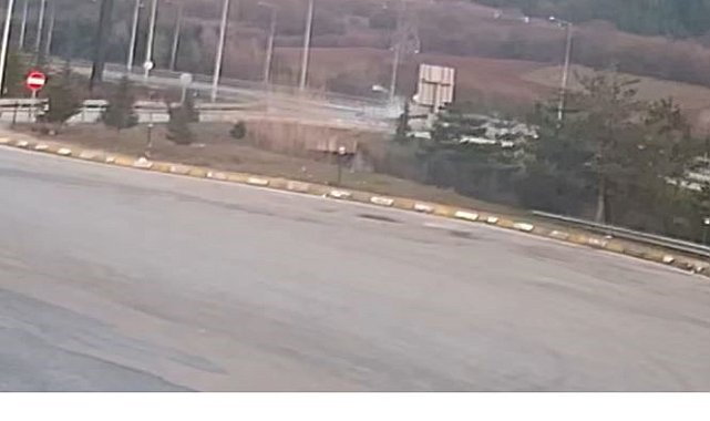 TEM'de 3 kişinin hayatını kaybettiği feci kaza kamerada