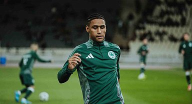 Tete, Panathinaikos'ta kariyer sezonunu geçiriyor