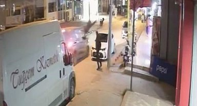 Ticari aracın çarptığı yaya metrelerce havaya uçtu