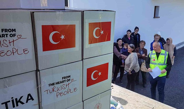 TİKA, Karadağ'da ihtiyaç sahiplerine gıda kolisi ulaştırdı