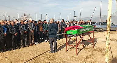 Tiktok fenomeni kadın son yolculuğuna uğurlandı