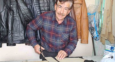 Topladığı ham deriler, elinde sanata dönüşüyor
