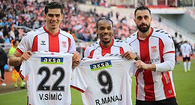Trendyol Süper Lig: Sivasspor: 3 - Göztepe: 1