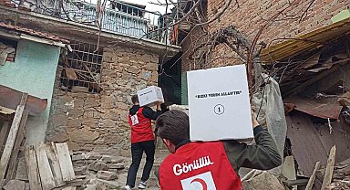 Türk Kızılay'ı Uşak'ta Ramazan ayında 735 aileye yardım eli uzattı