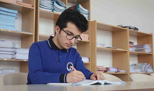 Türkiye 3'üncüsü oldu, alkış ve konfetilerle karşılandı